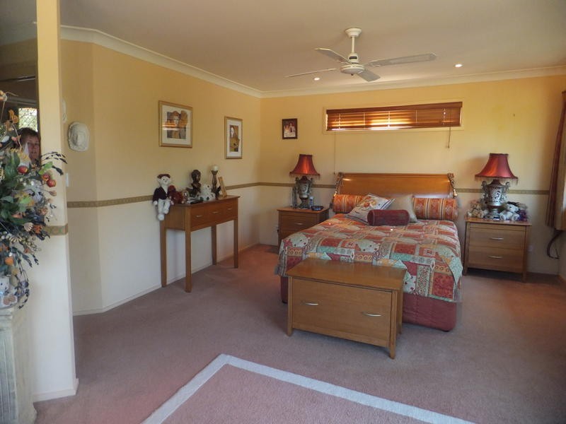 1 Gary Court, Carrara QLD 4211