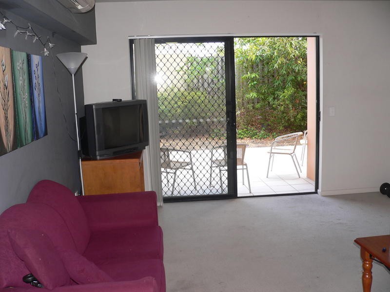 18/ 2 Geraldton Drive, Varsity Lakes QLD 4227