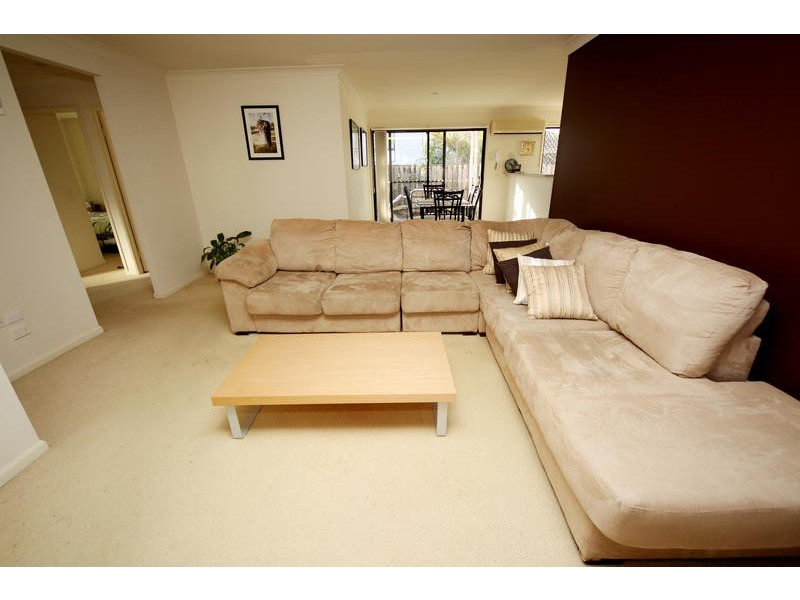 @/ 8 Ghilgai Road, Merrimac QLD 4226