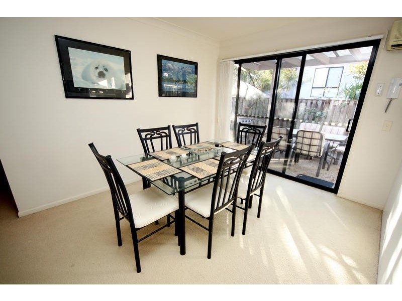 @/ 8 Ghilgai Road, Merrimac QLD 4226