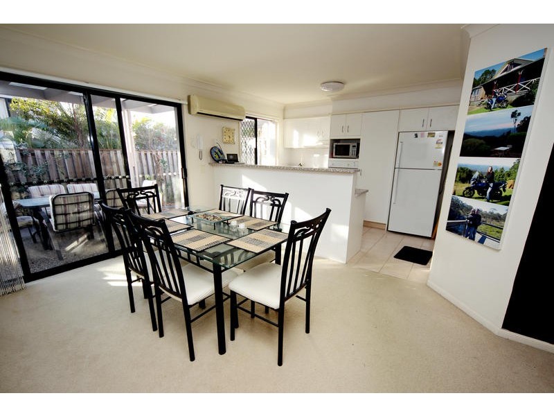 @/ 8 Ghilgai Road, Merrimac QLD 4226