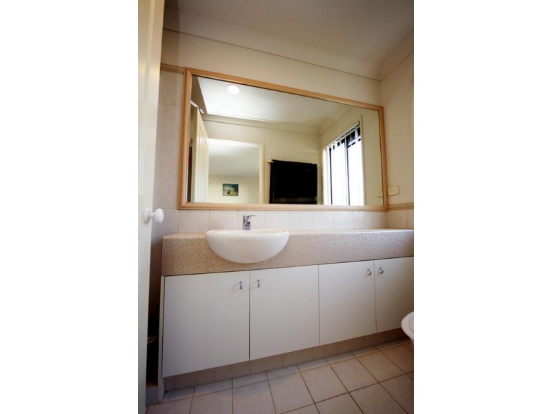 @/ 8 Ghilgai Road, Merrimac QLD 4226