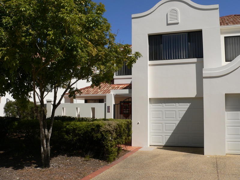 22 Glenside Drive, Robina QLD 4226
