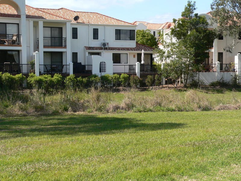 22 Glenside Drive, Robina QLD 4226