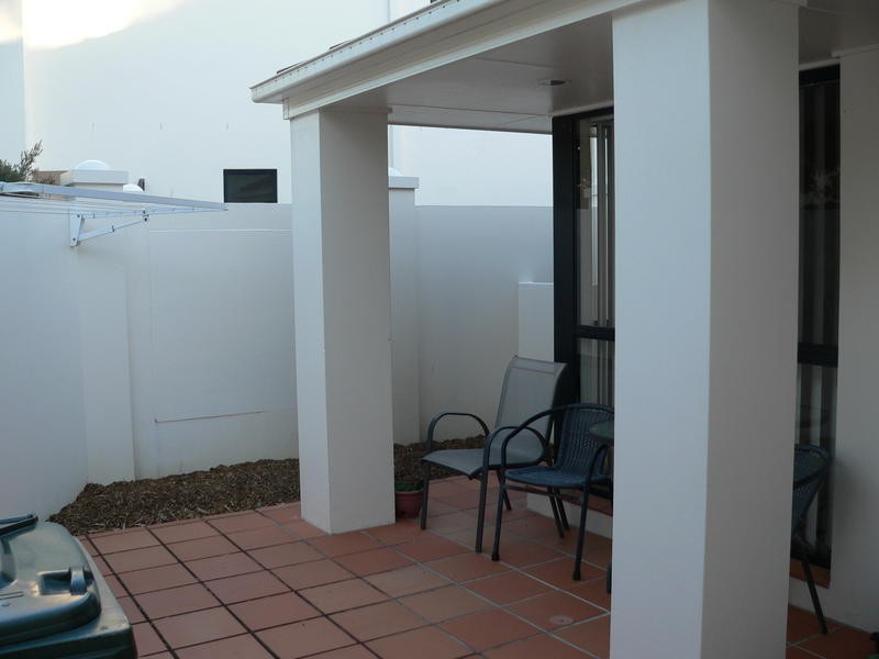 22 Glenside Drive, Robina QLD 4226