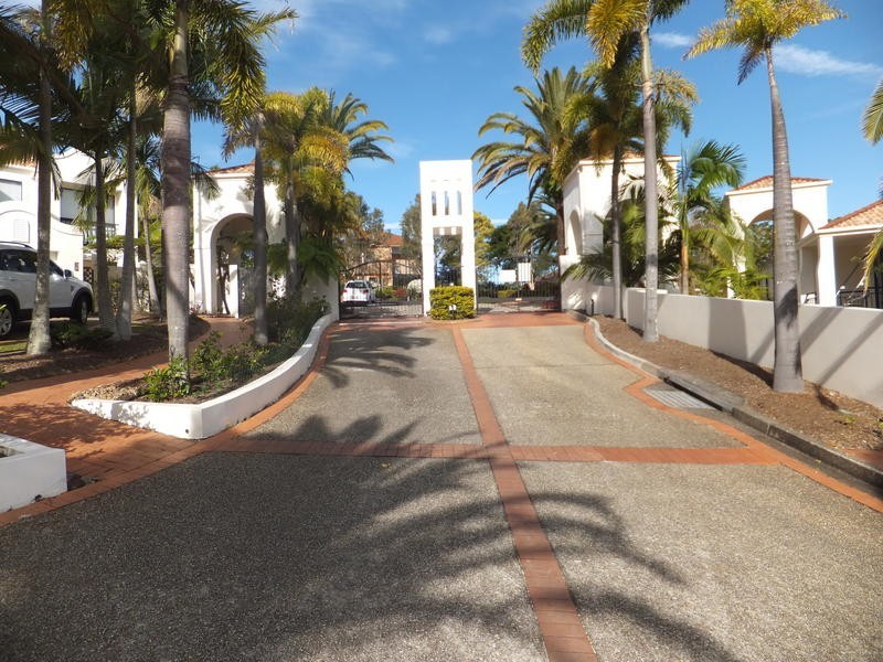 @/ 22-34 Glenside Drive, Robina QLD 4226