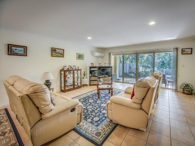 4 Glenalta Place, Robina QLD 4226