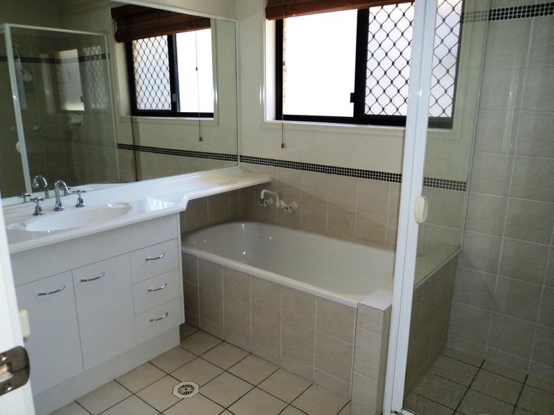 11 Goldwater Drive, Robina QLD 4226