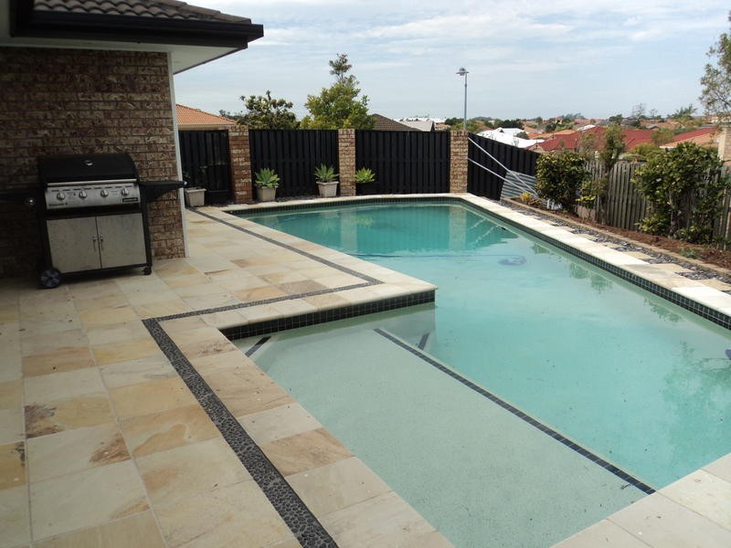 11 Goldwater Drive, Robina QLD 4226