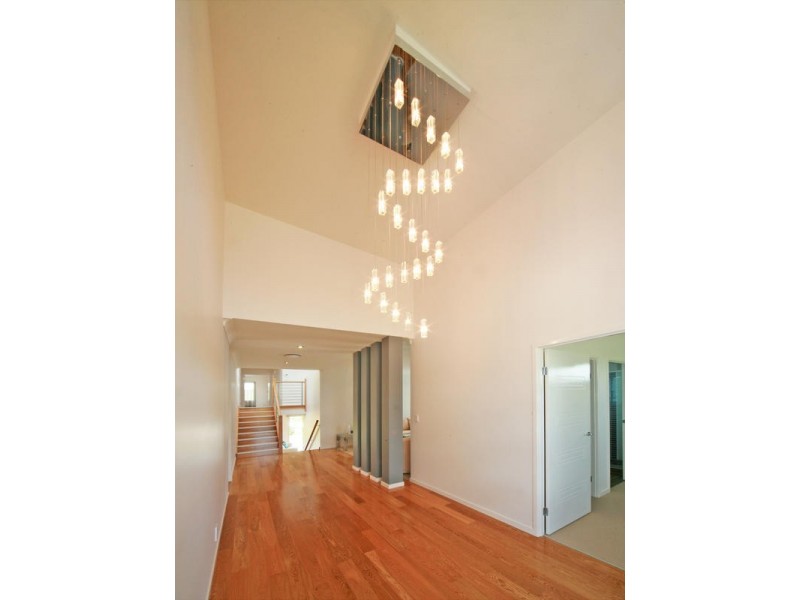 6 Grampian Court, Reedy Creek QLD 4227