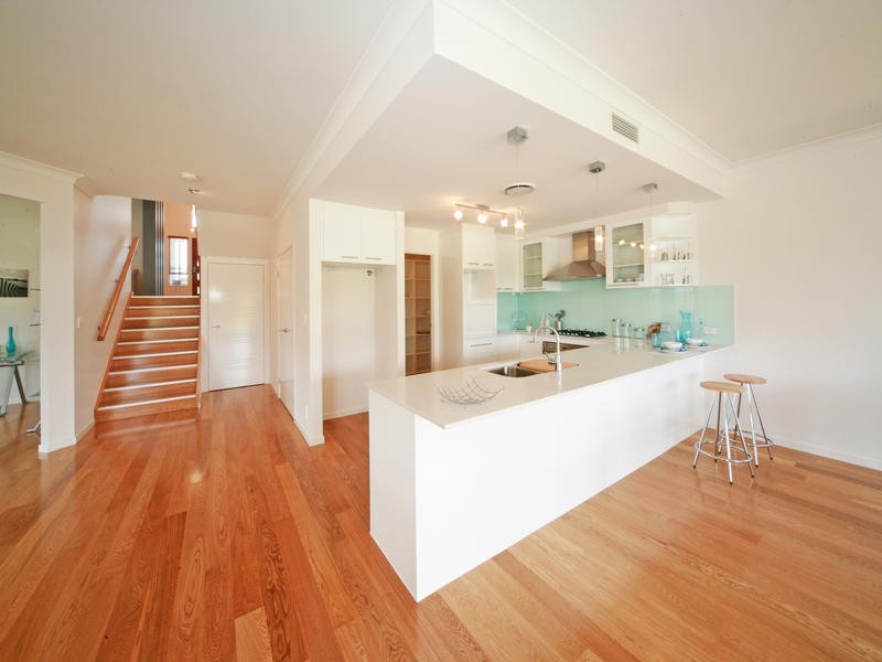 6 Grampian Court, Reedy Creek QLD 4227