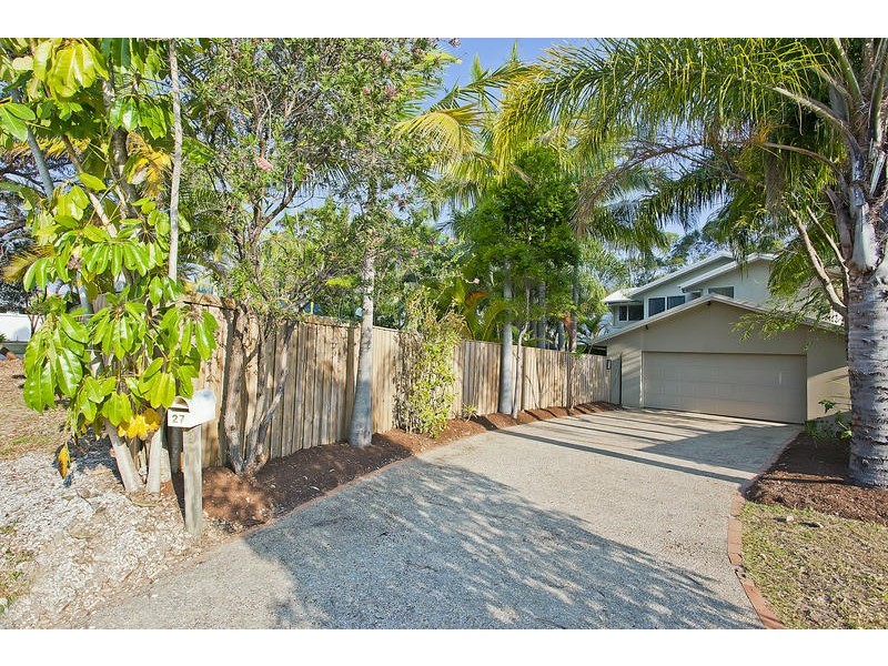 27 Grenaside Court, Robina QLD 4226