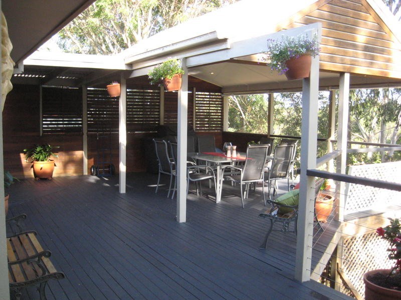27 Grenaside Court, Robina QLD 4226