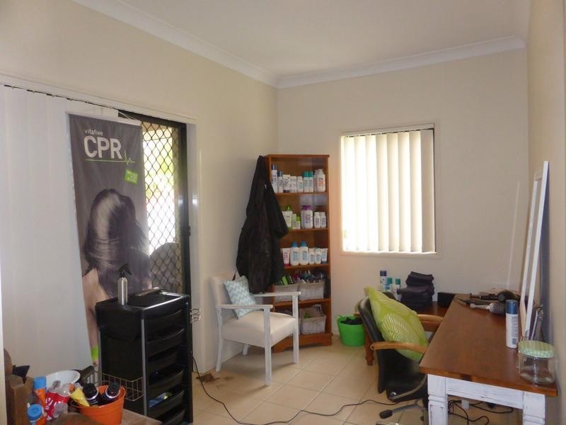 4 Grenada Court, Varsity Lakes QLD 4227