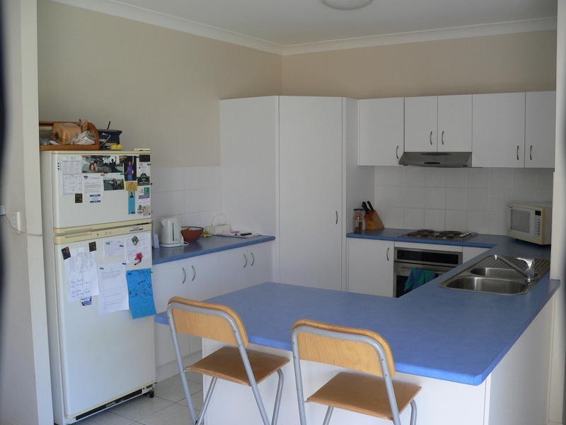 5 Grenada Court, Varsity Lakes QLD 4227