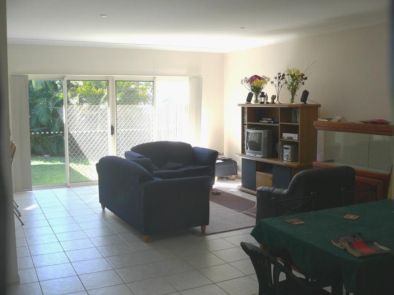 5 Grenada Court, Varsity Lakes QLD 4227
