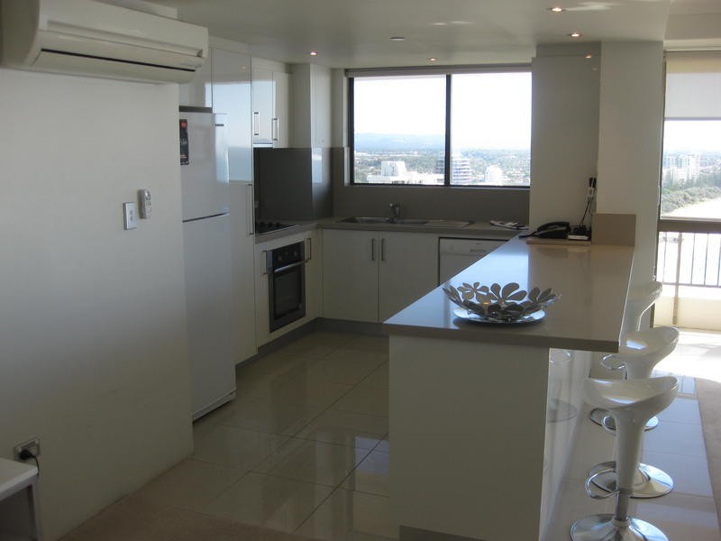 121/ 45 Hayle Street, Burleigh Heads QLD 4220