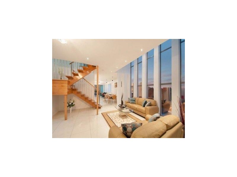 2/ 24 Heights Drive, Robina QLD 4226