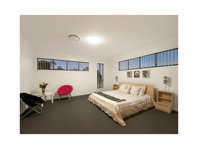 2/ 26 Heights Drive, Robina QLD 4226