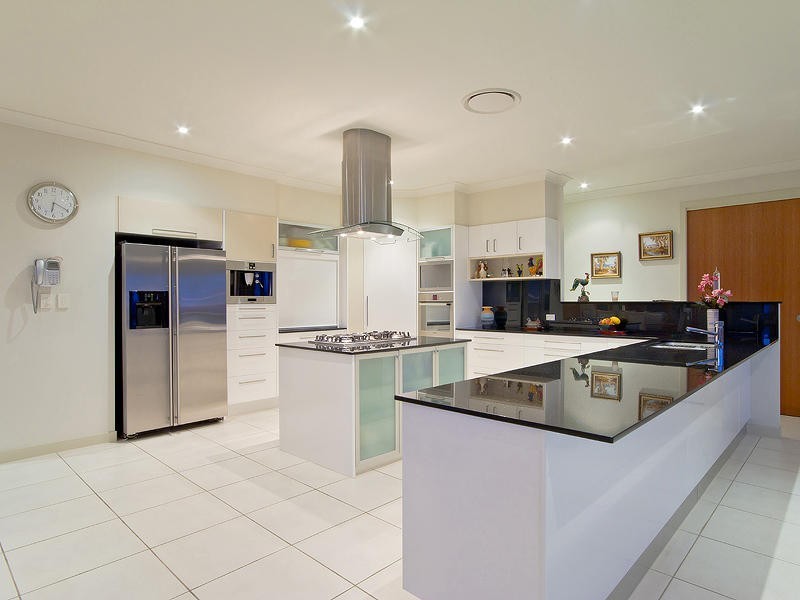 34 Hewson Court, Mudgeeraba QLD 4213