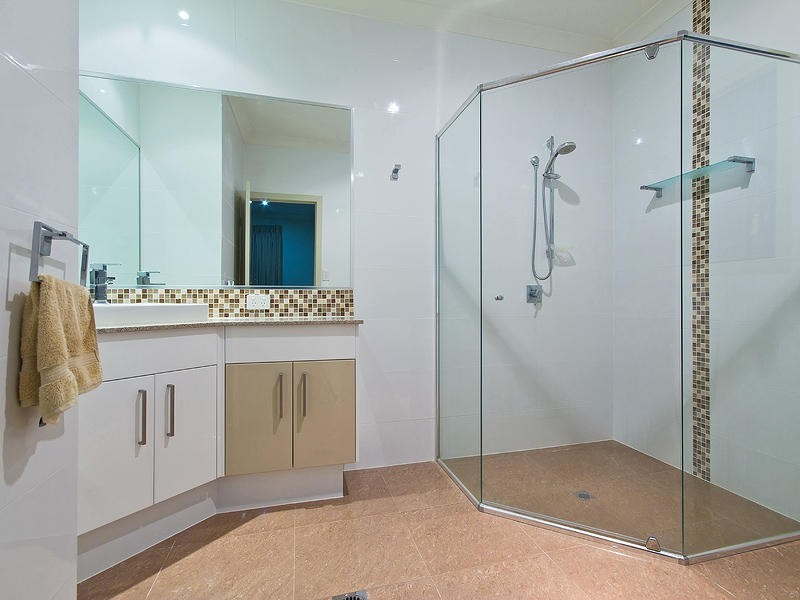 34 Hewson Court, Mudgeeraba QLD 4213