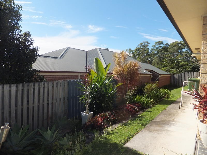 19 Hibertia Avenue, Elanora QLD 4221