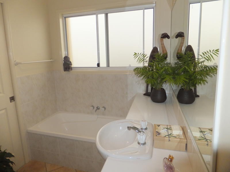 20 Highgate Lane, Robina QLD 4226