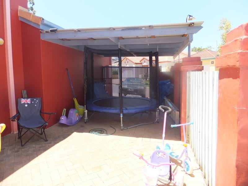 23 Highgate Lane, Robina QLD 4226