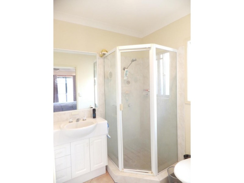 17 Highgate Lane, Robina QLD 4226