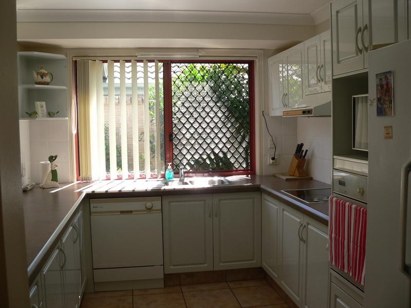 14 Hillsborough Close, Robina QLD 4226