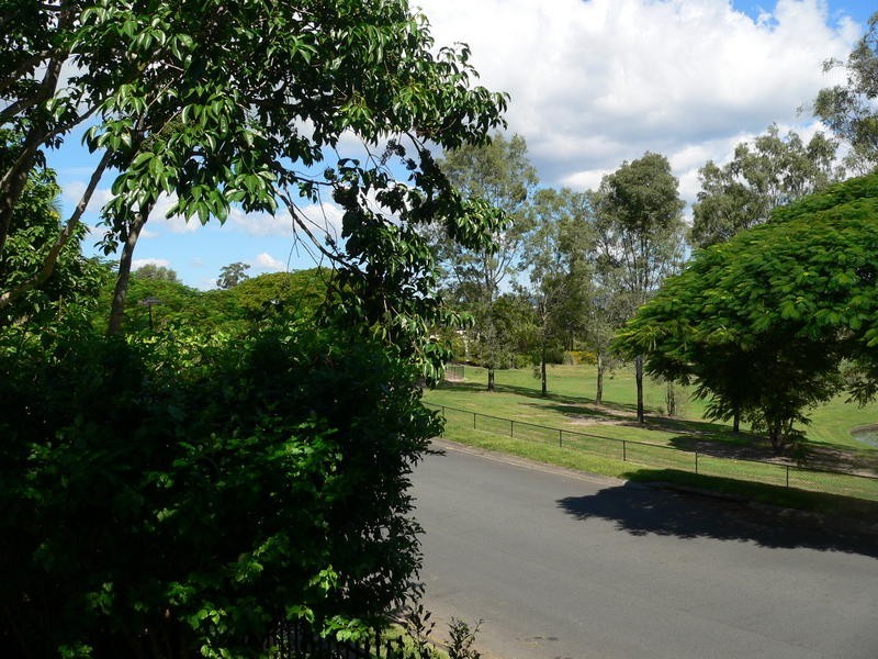 14 Hillsborough Close, Robina QLD 4226