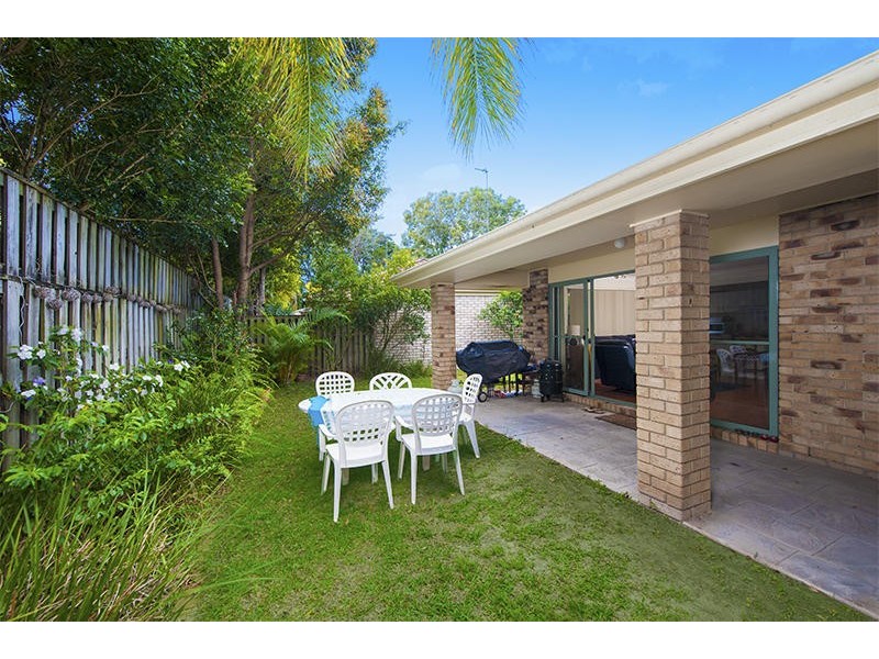 42 Hillsborough Close, Robina QLD 4226