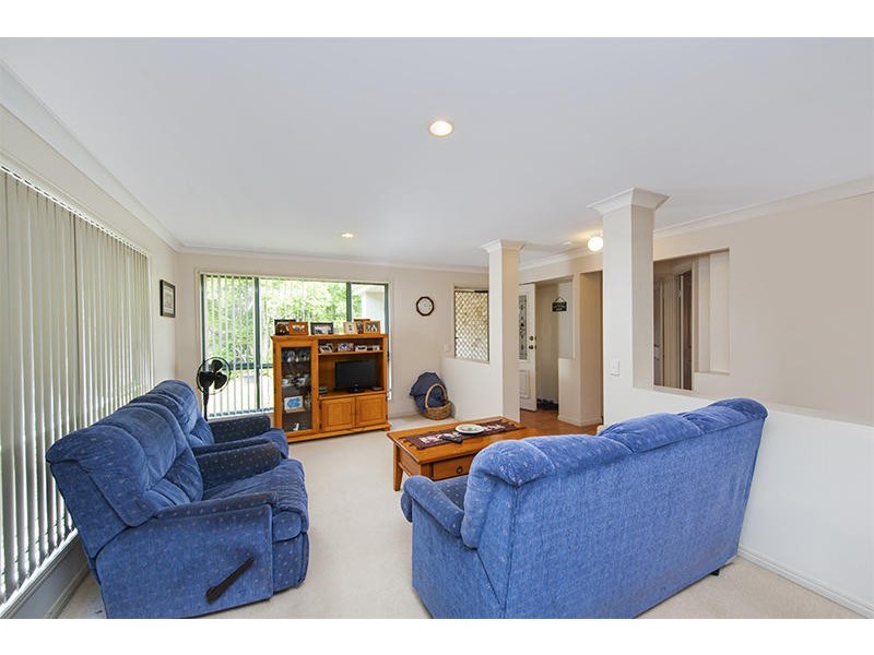 42 Hillsborough Close, Robina QLD 4226