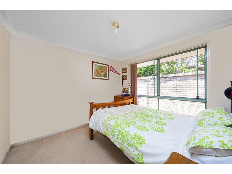 42 Hillsborough Close, Robina QLD 4226