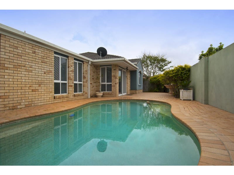 13 Ilinois Court, Varsity Lakes QLD 4227