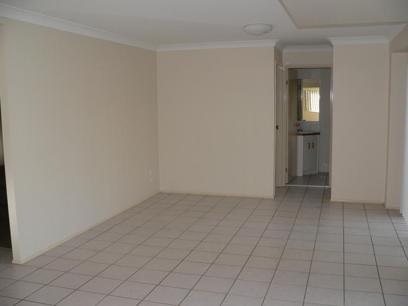 7 Ilminster Crescent, Mudgeeraba QLD 4213