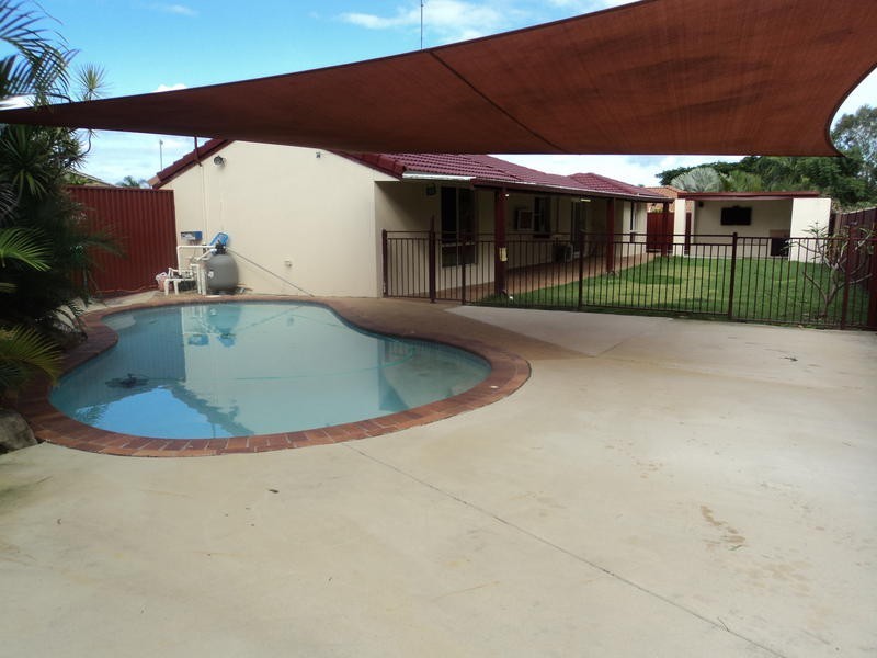 7 Island Court, Merrimac QLD 4226