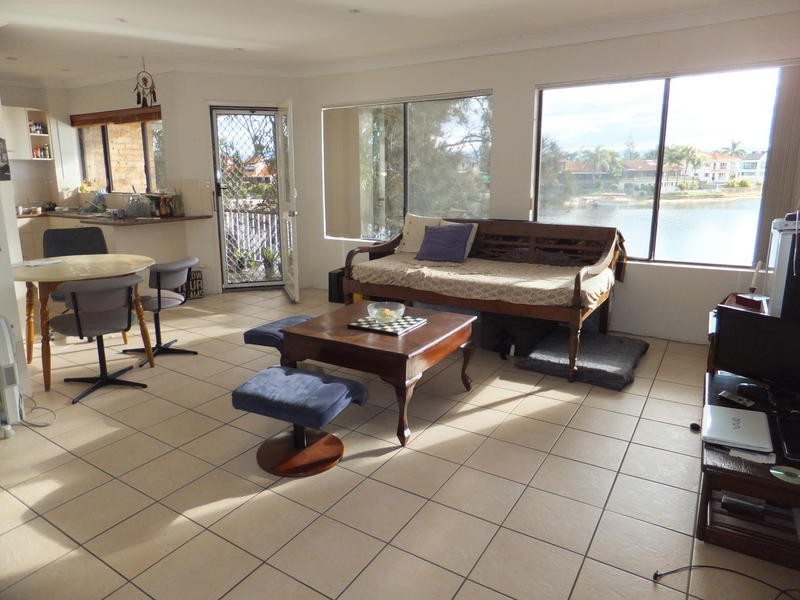 4/ 7 Jodie Court, Mermaid Waters QLD 4218