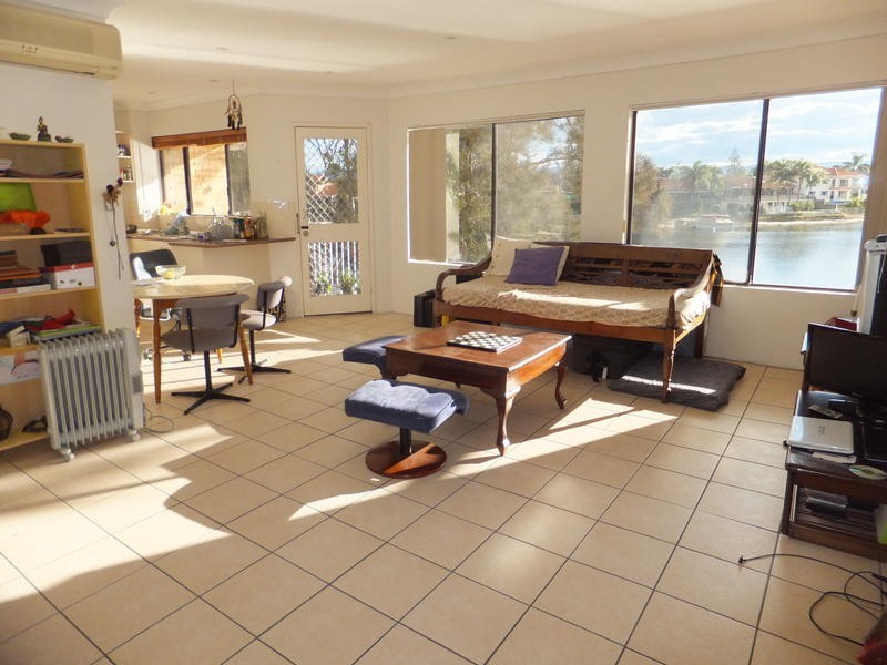 4/ 7 Jodie Court, Mermaid Waters QLD 4218