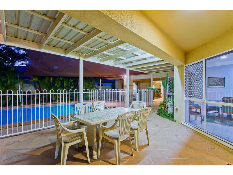 10 Julatten Drive, Robina QLD 4226