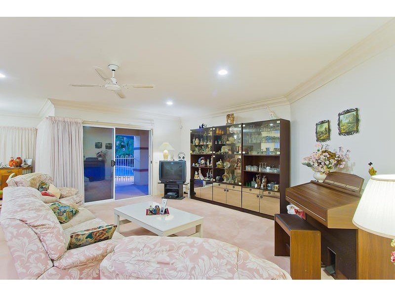 10 Julatten Drive, Robina QLD 4226