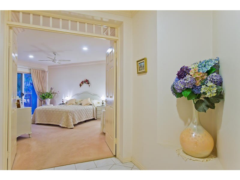 10 Julatten Drive, Robina QLD 4226