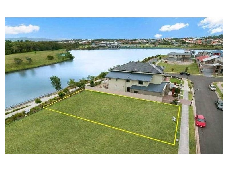 5 Jurien Crescent, Varsity Lakes QLD 4227