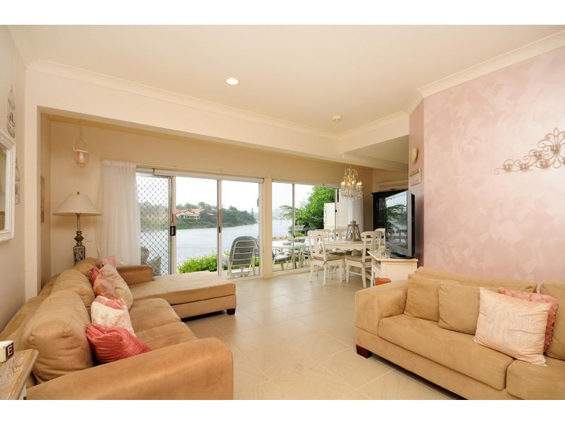 7/ 1-5 Kallista Close, Robina QLD 4226