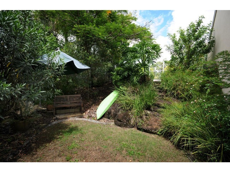 7/ 1-5 Kallista Close, Robina QLD 4226