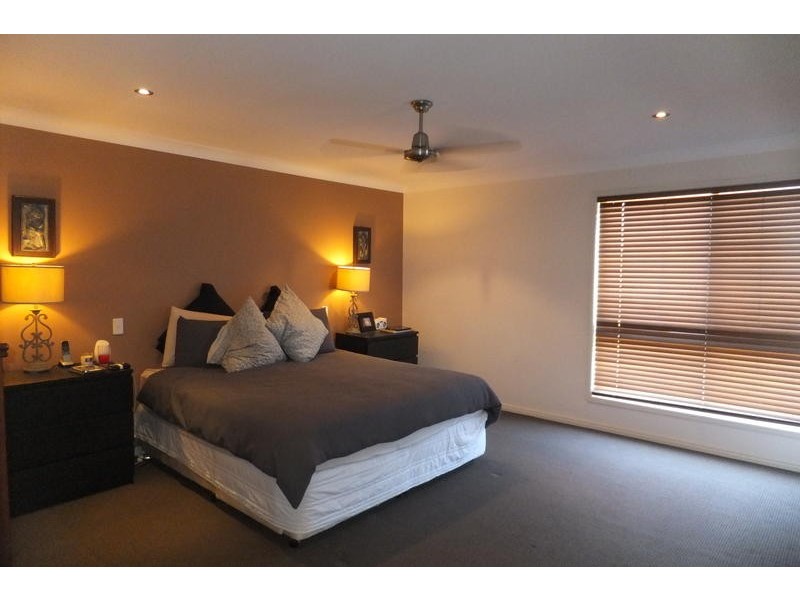 17 Kauri Pine Street, Reedy Creek QLD 4227