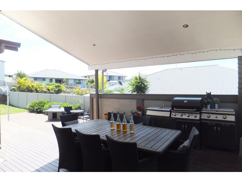 17 Kauri Pine Street, Reedy Creek QLD 4227