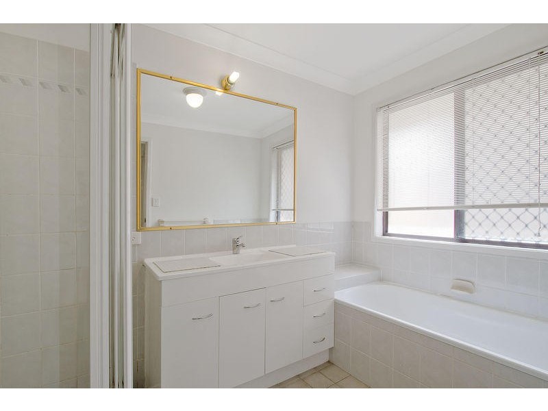 4 Kidman Street, Robina QLD 4226