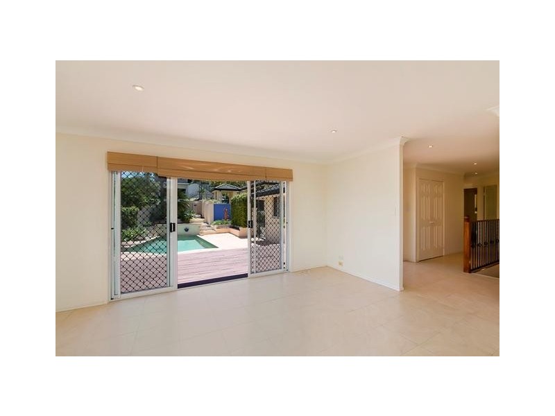 8 Kilburn Street, Robina QLD 4226