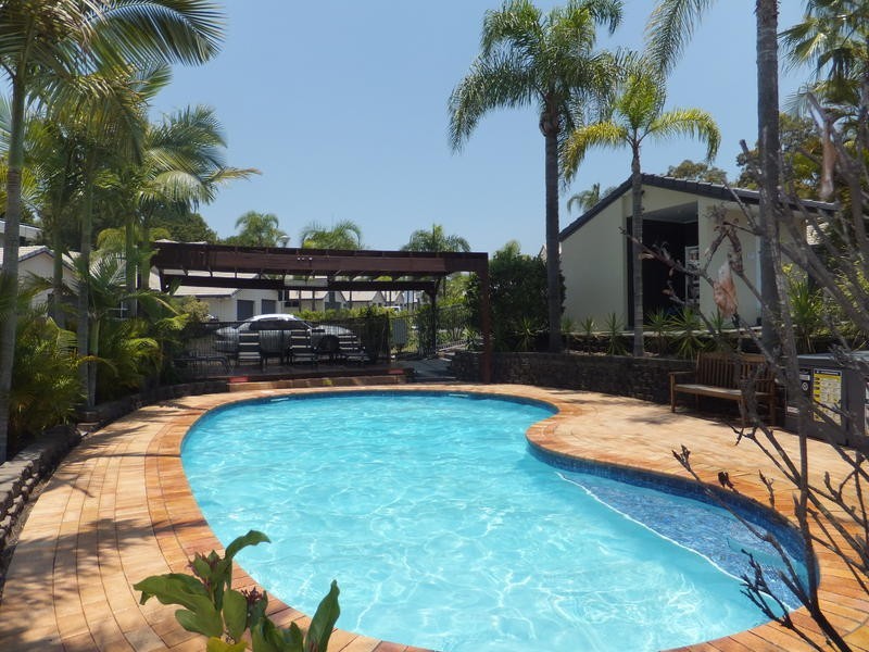 @/ 15 Killarney Avenue, Robina QLD 4226